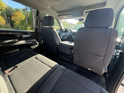 Used 2024 Chevrolet Silverado 2500 LT image 19