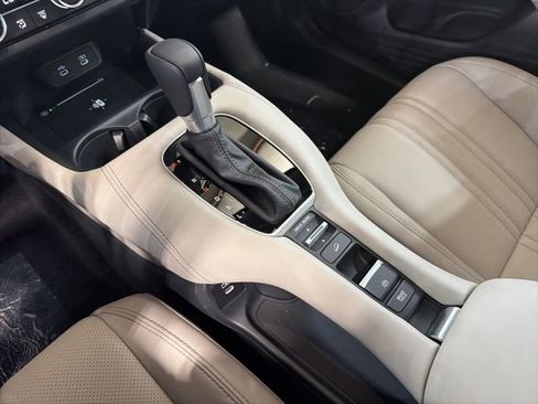 New 2026 Honda HR-V EX-L image 25
