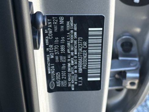 New 2026 Hyundai Venue SE image 18