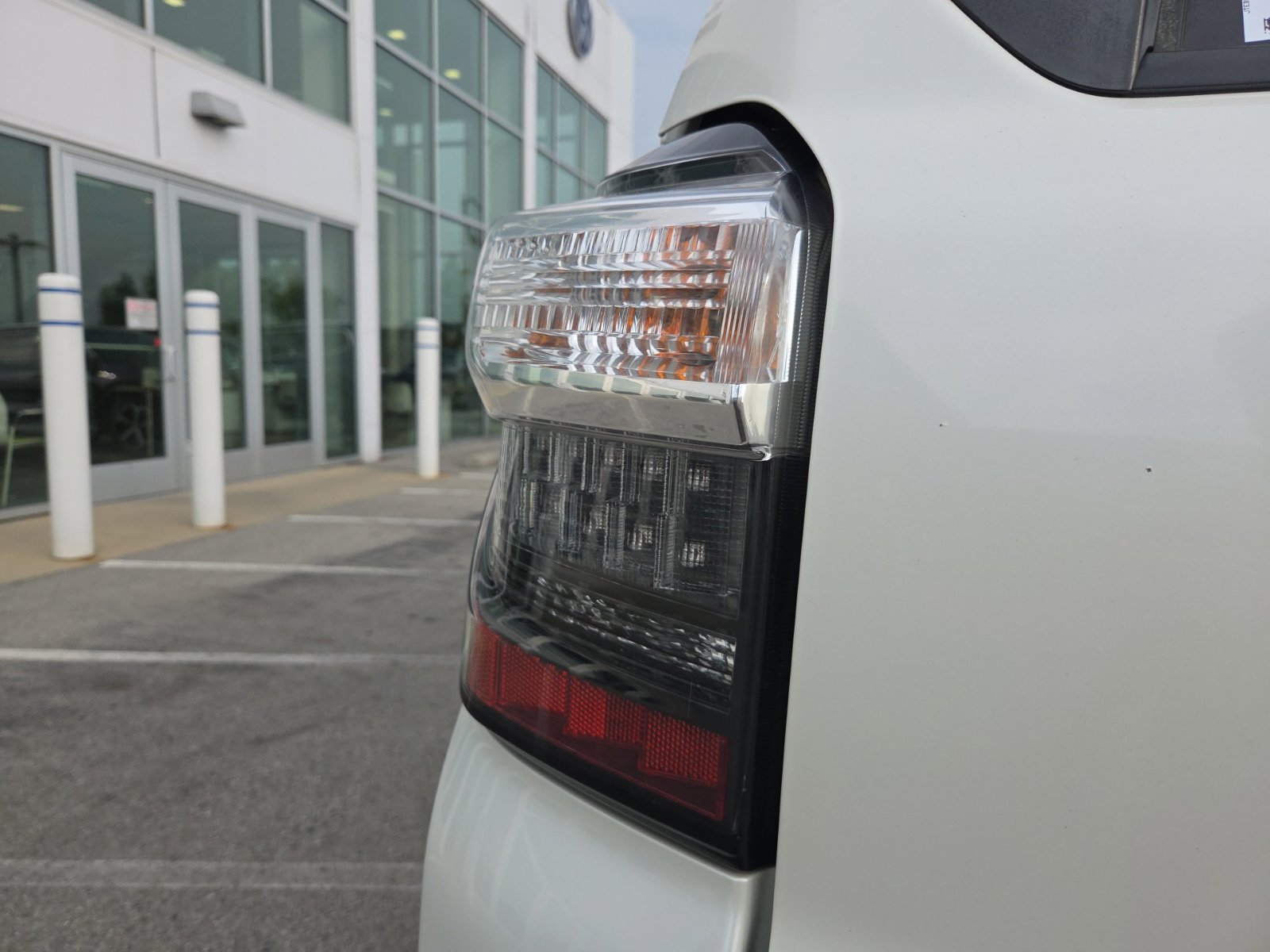 Used 2019 Toyota 4Runner Limited AWD/4WD image 6