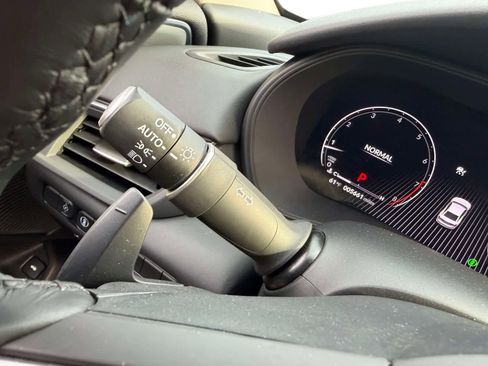 Used 2025 Acura TLX w/ Technology Package image 31