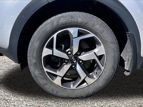 Used 2020 Kia Sportage LX image 6