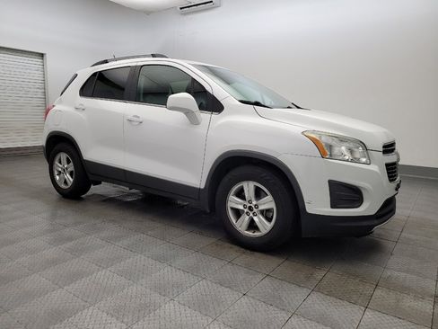 Used 2016 Chevrolet Trax LT w/ LT Convenience Package image 11