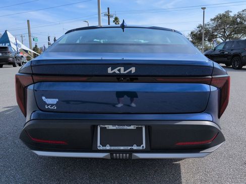 Used 2025 Kia K4 LXS image 5