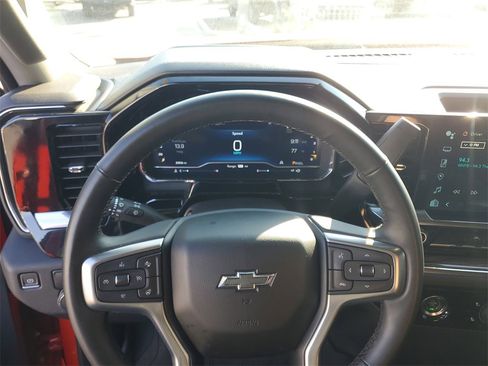 Used 2023 Chevrolet Silverado 1500 RST w/ Protection Package image 18