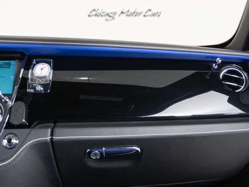Used 2017 Rolls-Royce Wraith image 45