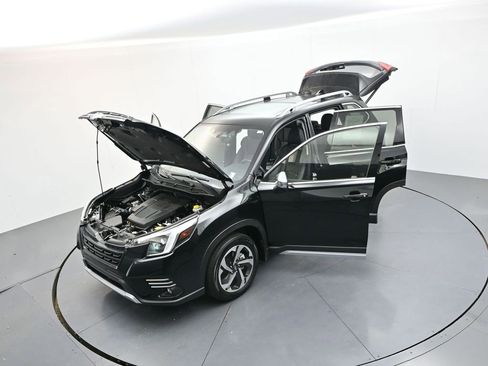 Used 2024 Subaru Forester Touring w/ POP Package 3 AWD/4WD image 41