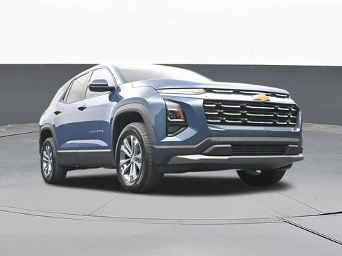 Used 2026 Chevrolet Equinox LT AWD/4WD image 49