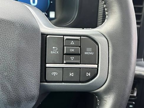 Used 2019 Ford F150 Lariat w/ Equipment Group 502A Luxury AWD/4WD image 19