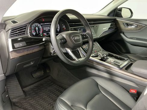 Used 2022 Audi Q8 Premium AWD/4WD image 20
