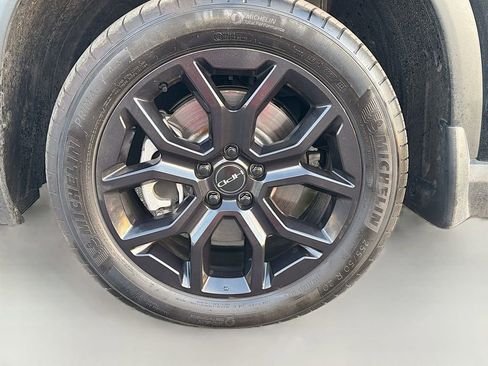 Used 2025 Honda Pilot Touring image 34