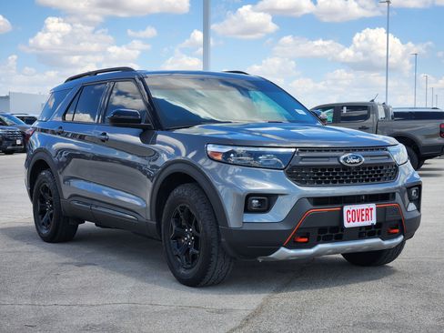 Used 2023 Ford Explorer Timberline w/ Timberline Technology Package AWD/4WD image 3