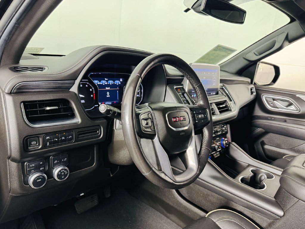 Used 2021 GMC Yukon XL SLT AWD/4WD image 9