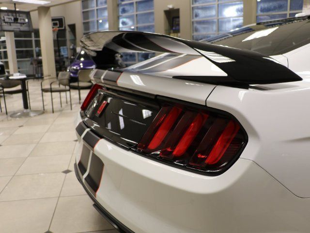 Used 2019 Ford Mustang Shelby GT350R w/ GT350R Equipment Group 920A RWD image 30
