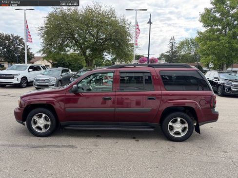 Used 2005 Chevrolet TrailBlazer EXT 4WD w/ LS Preferred Equipment Group image 8