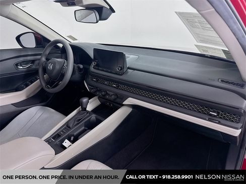 Used 2024 Honda Accord EX image 27