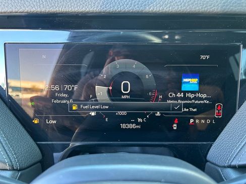 Used 2025 GMC Yukon XL Denali image 17