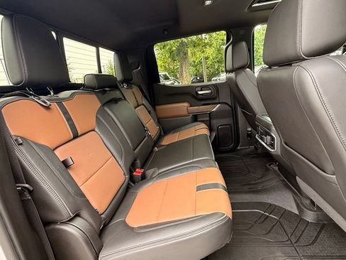 Used 2020 Chevrolet Silverado 1500 High Country w/ Technology Package AWD/4WD image 38