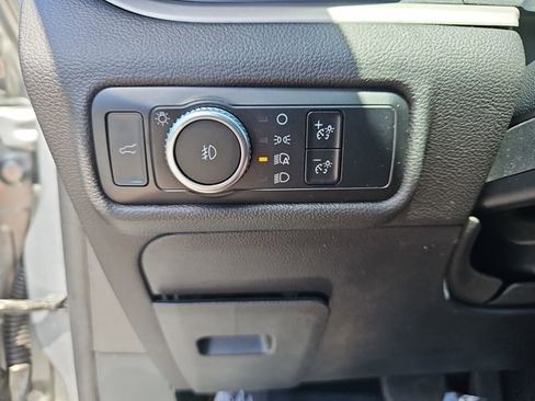 Used 2023 Ford Explorer XLT w/ Equipment Group 202A RWD image 23