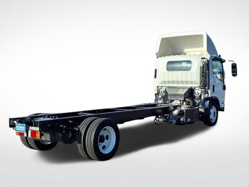 New 2025 Chevrolet Low Cab Forward 5500 XD RWD image 4