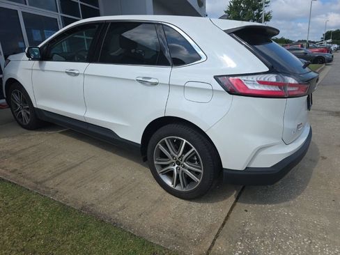 Used 2024 Ford Edge Titanium w/ Equipment Group 301A AWD/4WD image 6