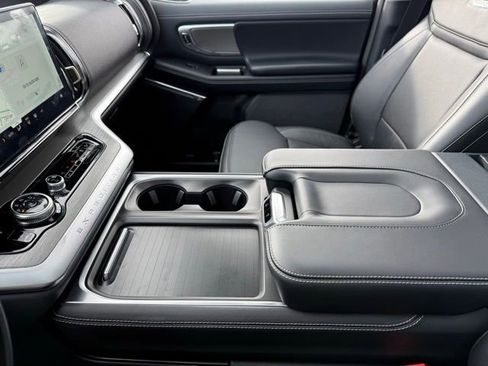 New 2025 Ford Expedition Max Platinum w/ Driver's Package image 25