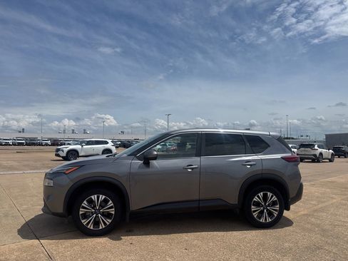 Certified 2023 Nissan Rogue SV FWD image 11