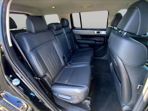 Used 2024 Hyundai Santa Fe SEL FWD image 20