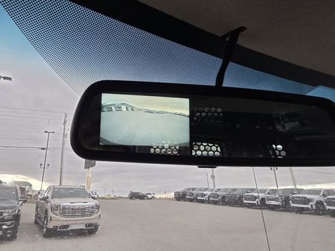 Used 2023 GMC Savana 2500 w/ Driver Convenience Package image 18