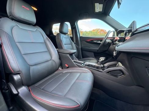 Used 2024 Chevrolet TrailBlazer RS image 37