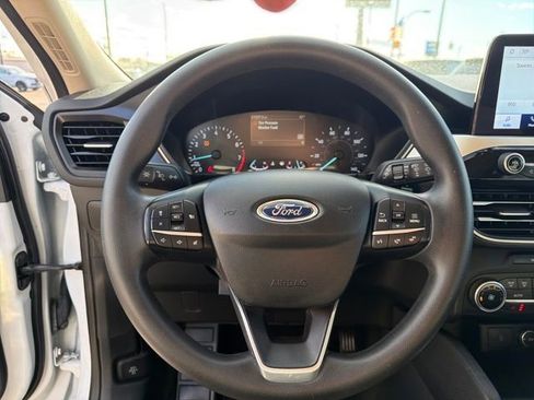 Used 2020 Ford Escape SE image 17