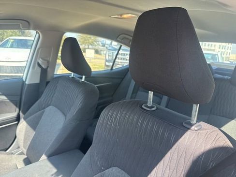 Used 2025 Toyota Camry LE image 9