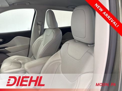 Used 2021 Jeep Cherokee Latitude Lux image 19