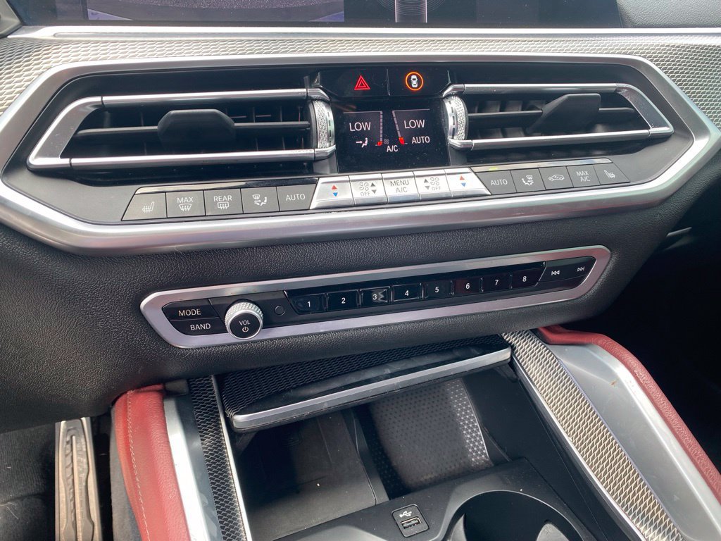 Used 2020 BMW X6 M50i AWD/4WD image 24