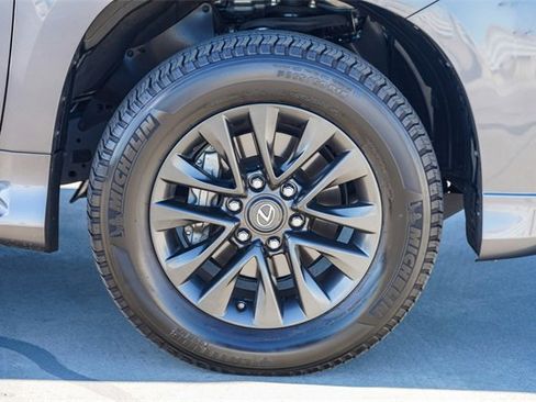 Used 2023 Lexus GX 460 Premium image 12