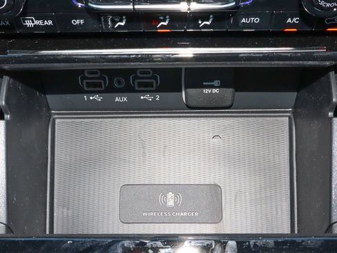 New 2025 Jeep Grand Cherokee L Overland w/ Luxury Tech Group IV image 24