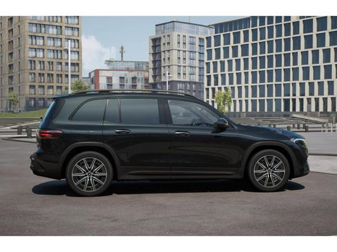 Used 2024 Mercedes-Benz EQB 350 4MATIC SUV image 46