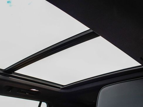 Used 2025 Chevrolet Tahoe RST w/ Comfort Package AWD/4WD image 46