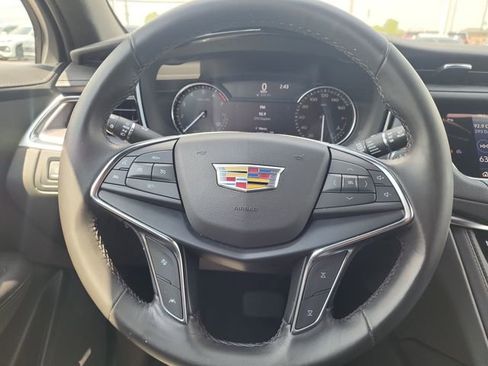 Used 2022 Cadillac XT5 Luxury AWD/4WD image 14