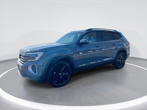 New 2026 Volkswagen Atlas SE AWD/4WD image 1
