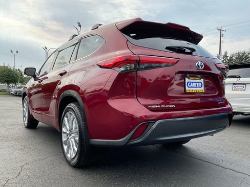 Used 2023 Toyota Highlander Limited image 11