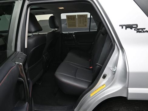 Certified 2022 Toyota 4Runner TRD Off-Road Premium w/ TRD Black Wheel Package (TMS) AWD/4WD image 30
