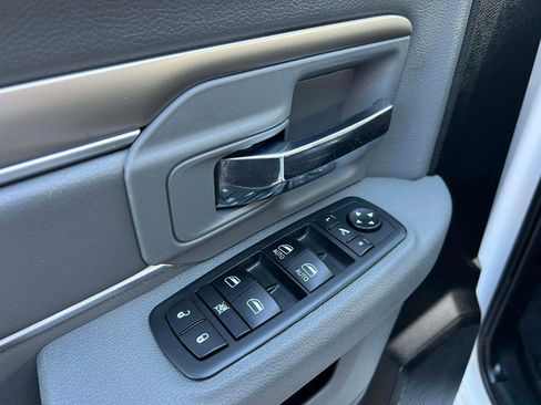 Used 2018 RAM 1500 Lone Star image 12