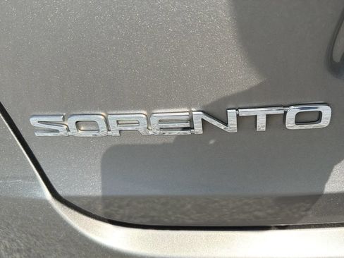 Used 2016 Kia Sorento AWD w/ LX Convenience Package image 12