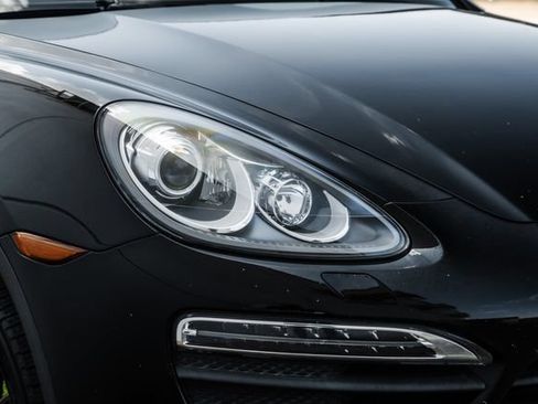 Used 2014 Porsche Cayenne S AWD/4WD image 46