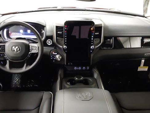 New 2026 RAM 1500 Laramie AWD/4WD image 32