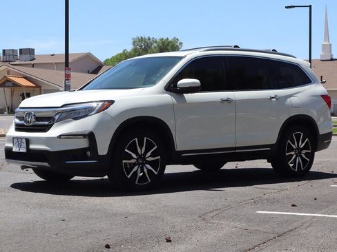 Used 2019 Honda Pilot Touring image 11