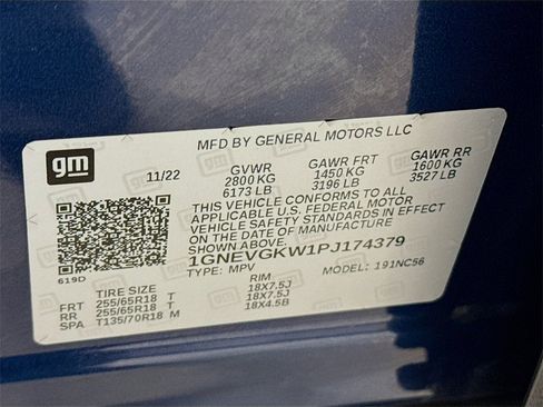 Used 2023 Chevrolet Traverse LT image 32