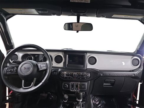 Used 2021 Jeep Wrangler Islander image 9