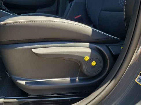 New 2026 Hyundai Venue SEL FWD image 16